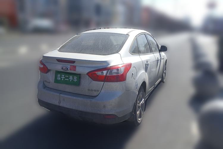 Used Ford Focus 2012 Sedan 1.6L Automatic Fashion Edition