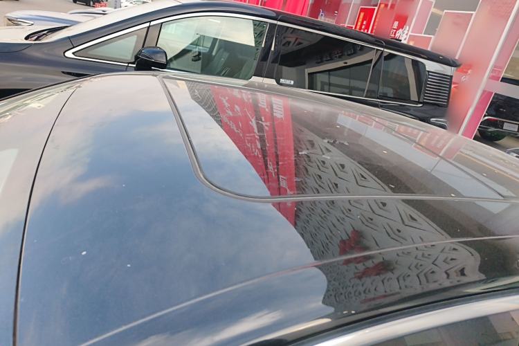 Used Hongqi H9 2023 2.0T Smart Connect Flagship Edition
