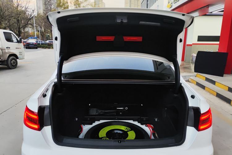 Used Audi A4L 2019 35 TFSI Ambition China VI
