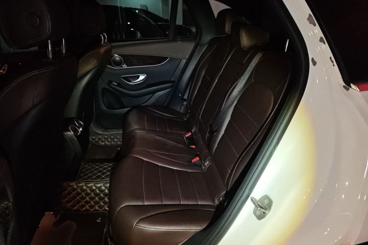 Used Mercedes-Benz GLC 2017 GLC 260 4MATIC Luxury Model