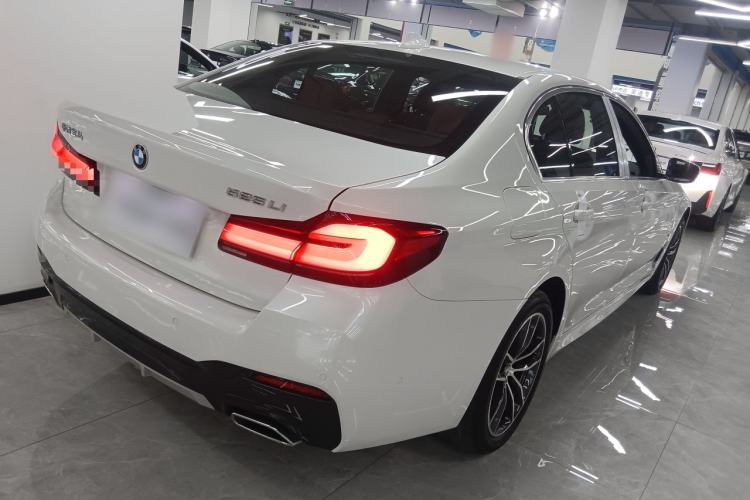 Used BMW 5 Series 2022 Second Facelift 525Li M Sport Package
