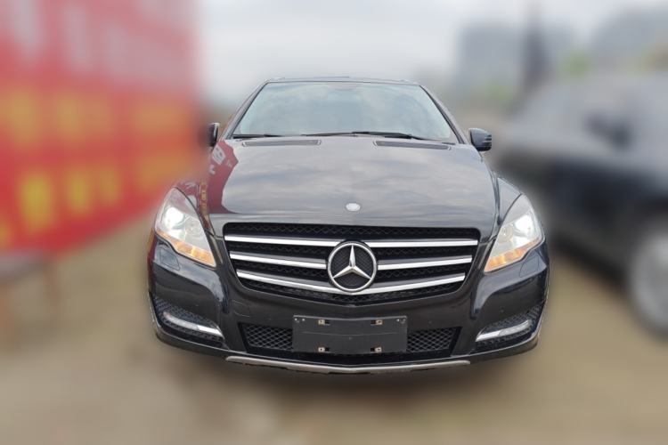 Used Mercedes-Benz R-Class 2017 R 320 4MATIC Business Edition Prestige Model Front