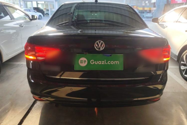 Used Volkswagen Lavida 2017 1.6L Manual Fashion Edition