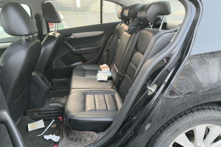 Used Volkswagen Lavida 2013 Restyled Classic 1.6L Automatic Comfort Edition