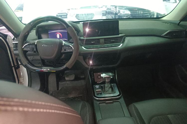 Used Dongfeng Aeolus Yixuan GS 2020 230T Automatic Yueyu Version Center Console