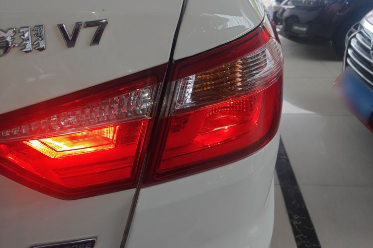 Used CHANGAN Alsvin V7 2016 1.6L Automatic Enjoyment Model China V Standard Right Rear Taillight