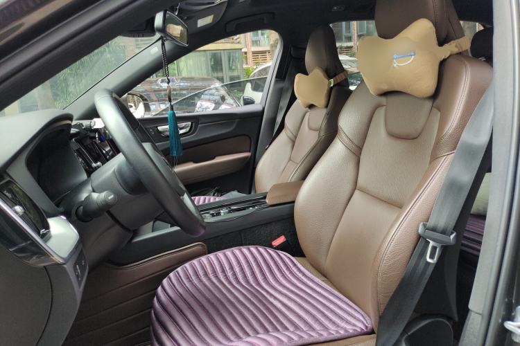 Used Volvo XC60 2021 T5 4x4 Smart Luxury Edition