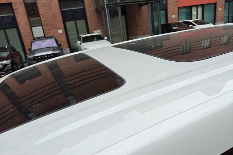 Used Denza D9 2022 DM-i 970 Four-Wheel Drive Flagship Model Roof