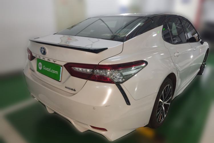 Used Toyota Camry 2019 Dual-Engine 2.5HS FENGSHANG Edition China VI Standard