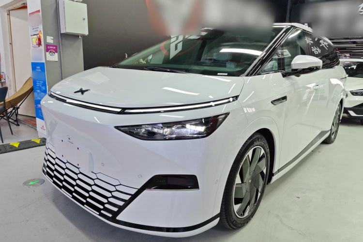 Used XPeng X9 2024 702 Ultra-Long Range Max