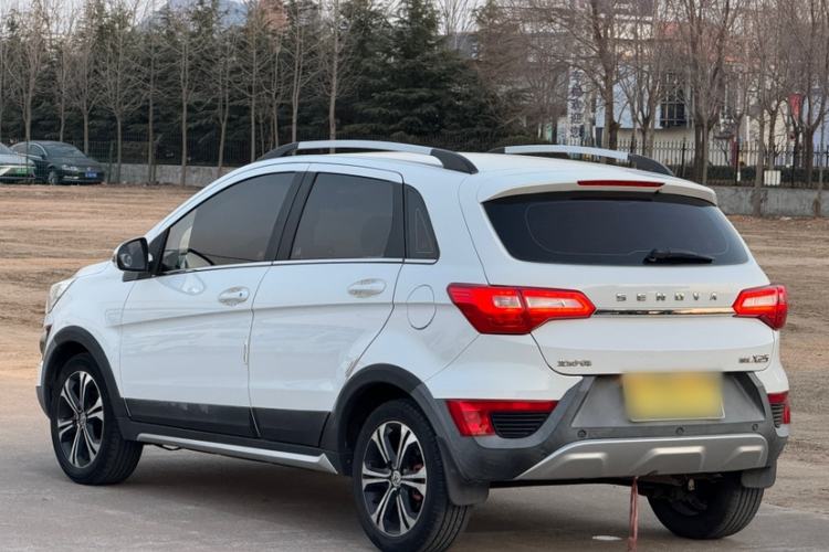 Used BAIC Senova X25 2015 1.5L Automatic Elite Model Exterior 5