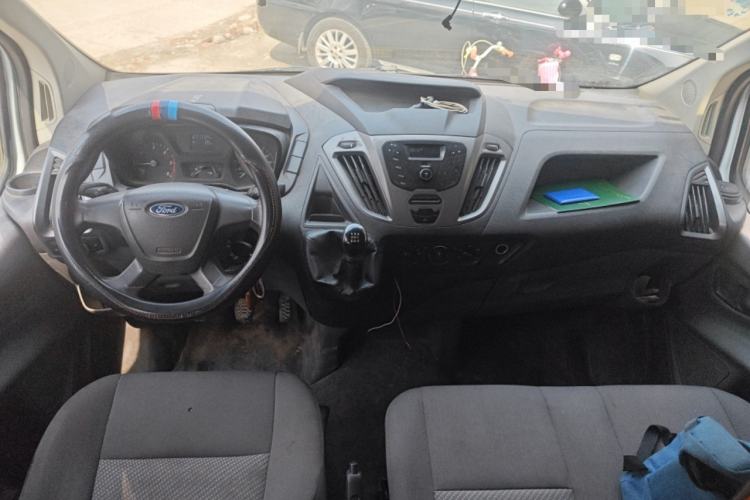 Used Ford Transit 2017 2.0T Diesel Multi-Function Commercial Vehicle Mid-Drive Mid-Roof China V Standard
