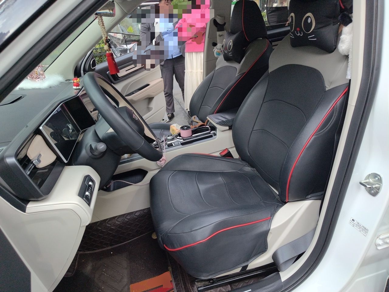 Geely Auto icon 2023 1.5TD Chocolate Luxe Edition — снимка 15