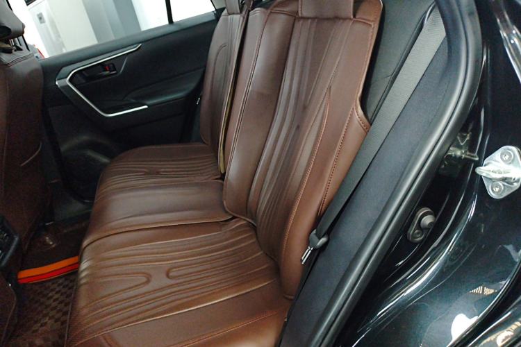 Used Toyota Wildlander 2022 2.0L CVT Two-Wheel Drive Leading Edition Left Rear Seat