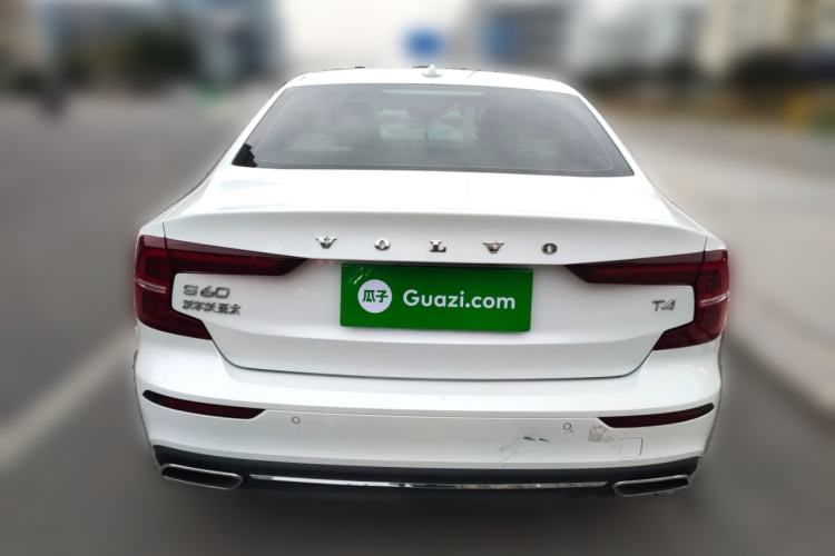 Used Volvo S60 2021 T4 Zhiyuan Luxury Edition
