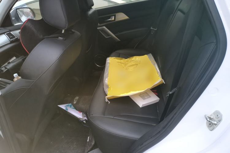 Used Haval H2 2017 Red-Label 1.5T Automatic Two-Wheel Drive Elite Model Left Rear Seat