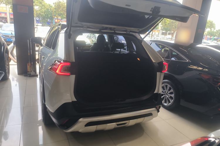 Used Toyota Wildlander 2020 2.0L CVT Two-Wheel Drive Luxury Edition
