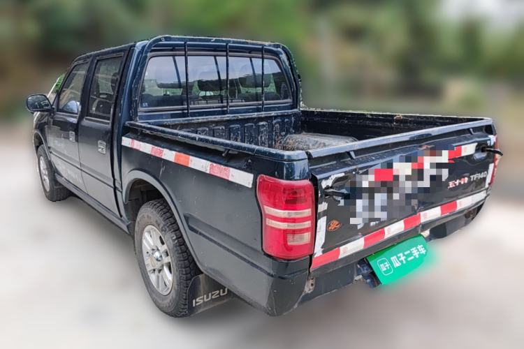 Used Isuzu Pickup 2009 2.8T Two-Wheel-Drive Base Pickup Truck with 4JB1-TCT Engine
