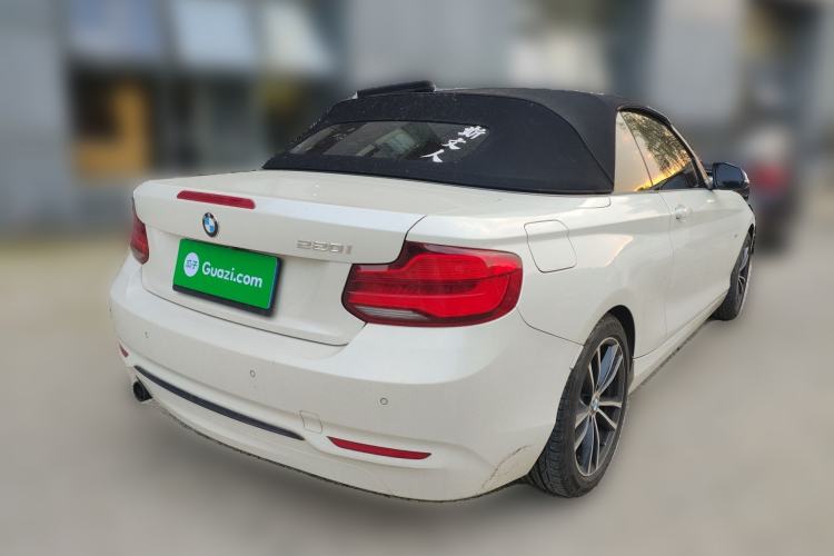 Used BMW 2 Series 2018 220i Convertible Coupe Sports Design Package