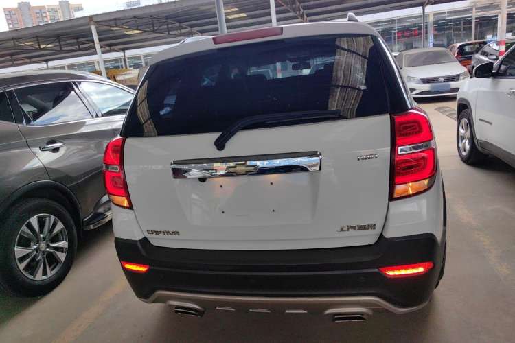 Used Chevrolet Captiva 2017 2.4L 4x4 Flagship Edition 7-Seater