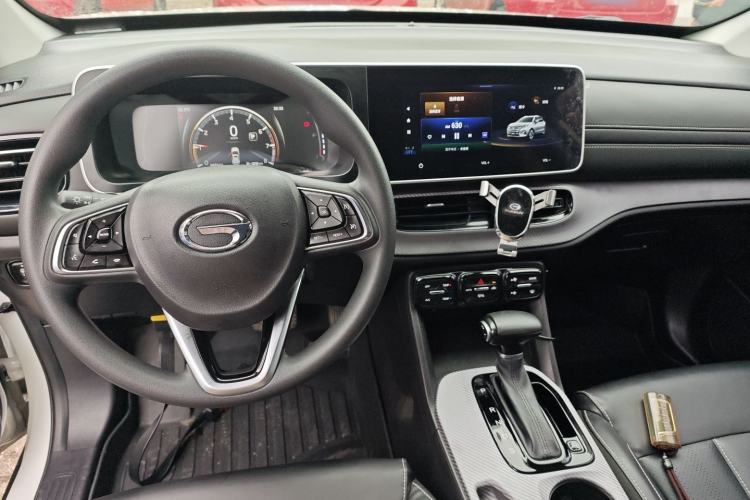 Used GAC Trumpchi GS3 2022 POWER 270T Automatic Luxury Edition Center Console