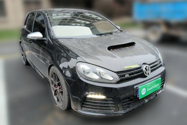 Used Volkswagen Golf 2011 2.0 TSI R Front Right 45 Deg