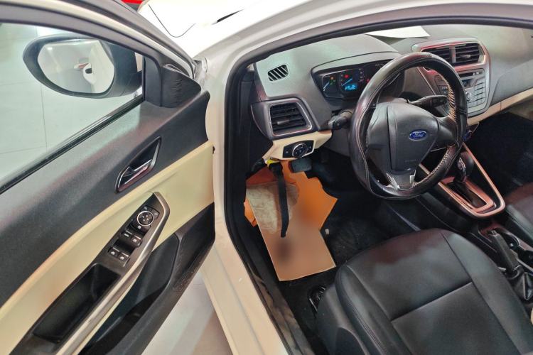 Used Ford Escort 2015 1.5L Automatic Comfort Edition Driver Seat