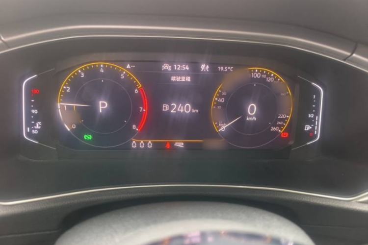 Used Volkswagen T-ROC 2021 280TSI DSG Two-Wheel Drive R-Line Pro Connected Version Interior 3