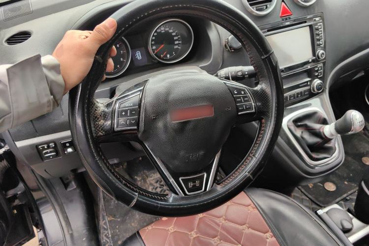 Used Haval H6 2013 Sport Edition 1.5T Manual Two-Wheel Drive Prestige Model Steering Wheel
