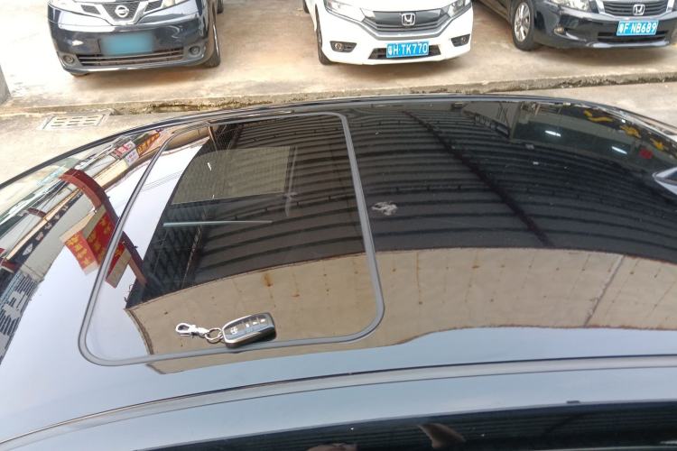 Used Toyota Levin 2017 Revised Dual-Engine 1.8H GS E-CVT Elite Sunroof Version China V Standard Roof