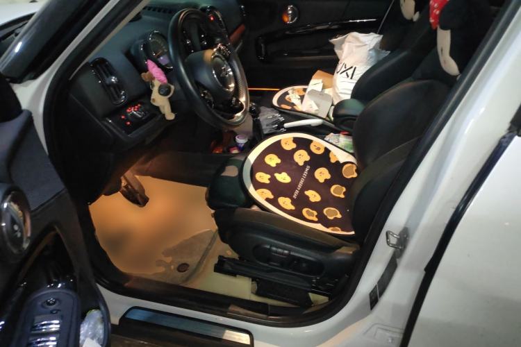 Used MINI Countryman 2018 1.5T COOPER ALL4 Artist Driver Seat