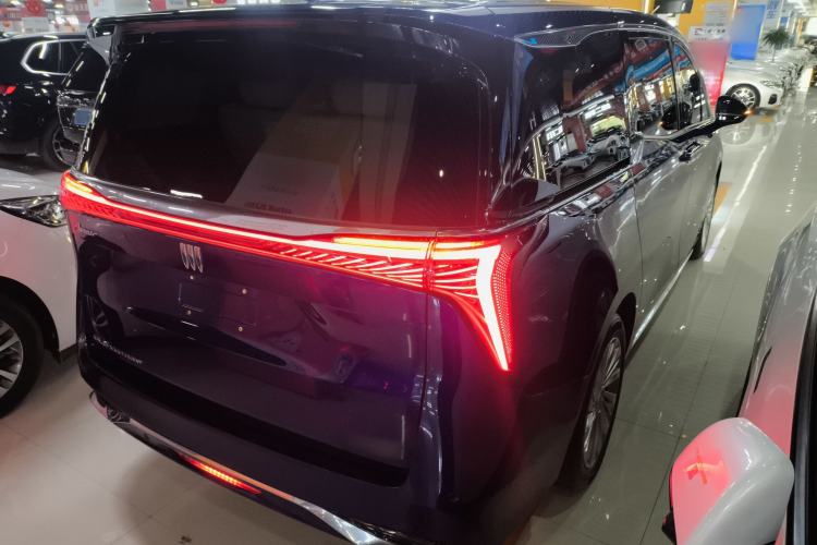 Used Buick Century 2023 2.0T Six-Seater Yinshi Edition
