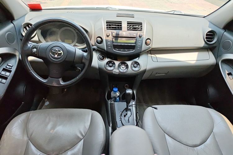 Used Toyota RAV4 2009 2.4L Automatic Luxury Edition
