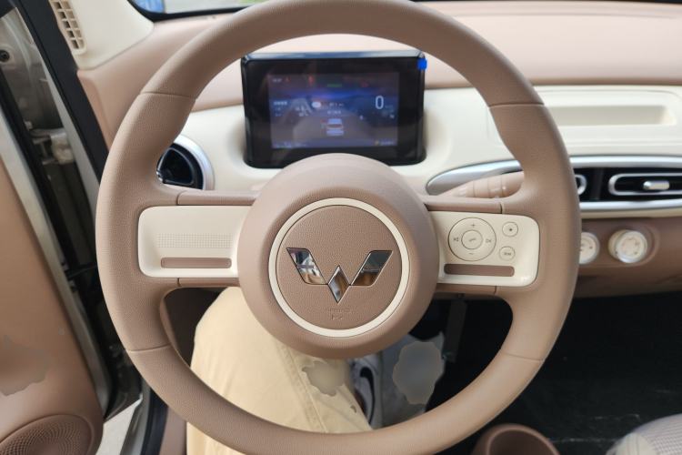 Used Wuling Hongguang MINIEV 2025 Four-Door Version Advanced Edition
