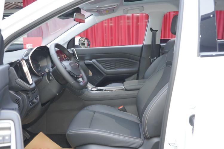 Used Wuling Xingyun 2023 2.0L DHT Flagship Edition
