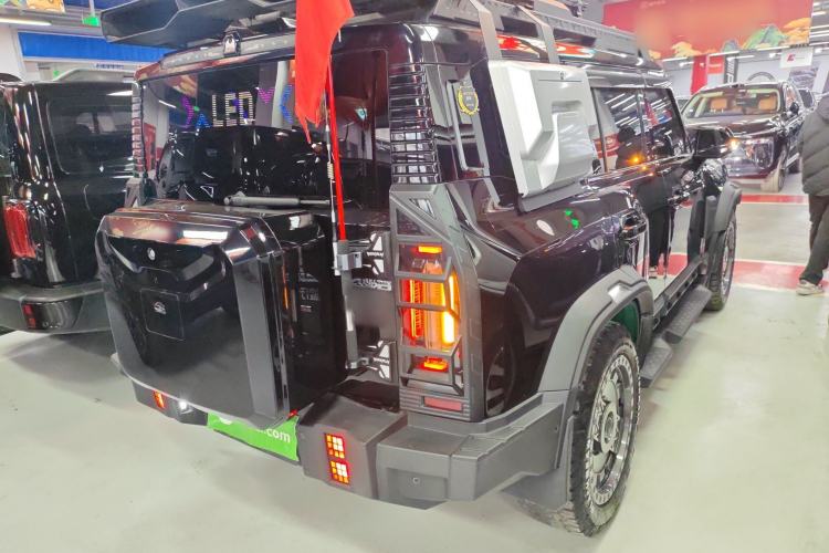 Used JETOUR Traveler 2024 2.0T All-Wheel-Drive Silver Dragon Wings