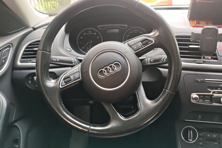 Used Audi Q3 2017 35 TFSI Fashion Model
