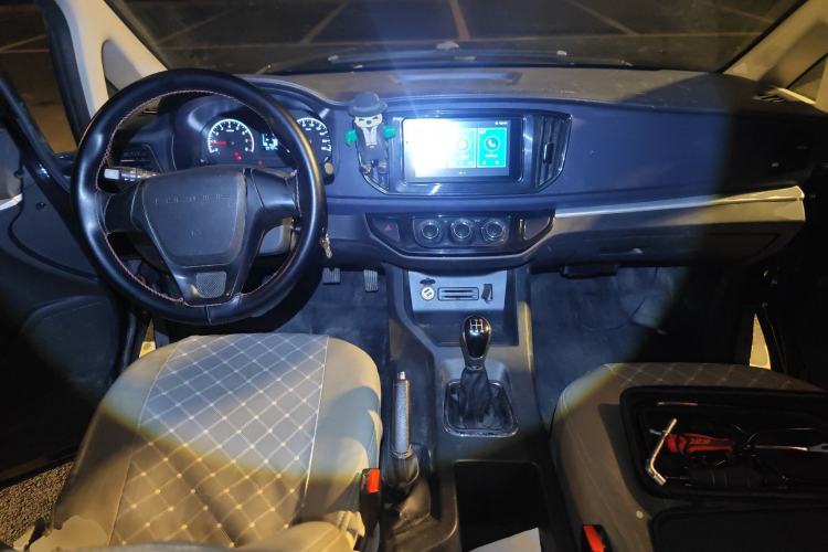 Used FORTHING Lingzhi 2023 M5L 1.6L Base Model 7 Seats