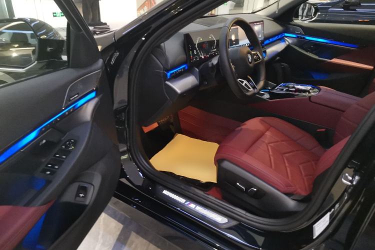 Used BMW 5 Series 2024 530Li Leading Model M Sport Package