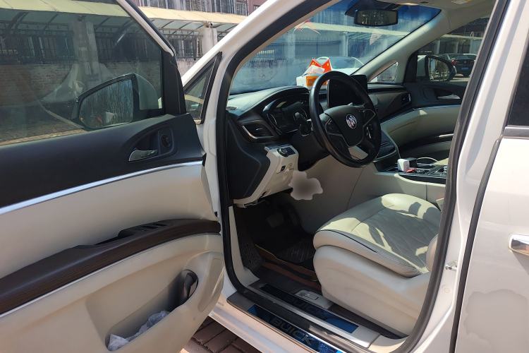 Used Buick GL8 2021 Land Cruiser Executive Class 652T Luxury Model Driver Seat