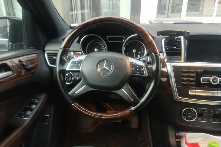 Used Mercedes-Benz M-Class 2012 ML 350 Luxury Edition