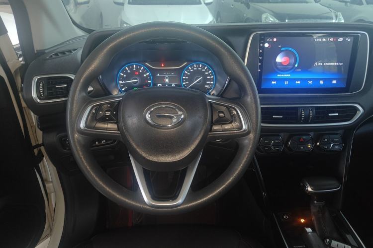 Used GAC Trumpchi GS4 2018 200T G-DCT Two-Wheel Drive Elite Edition Steering Wheel