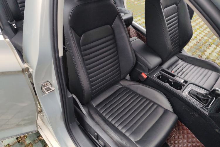 Used Volkswagen Magotan 2019 330TSI DSG Leading Model China VI Standard