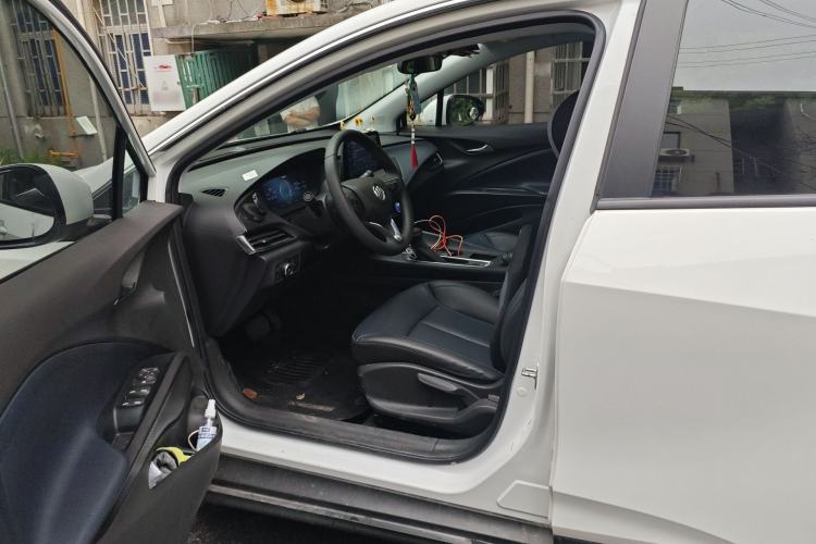 Used Buick Velite 6 2024 450km Range Commuter Version Driver Seat