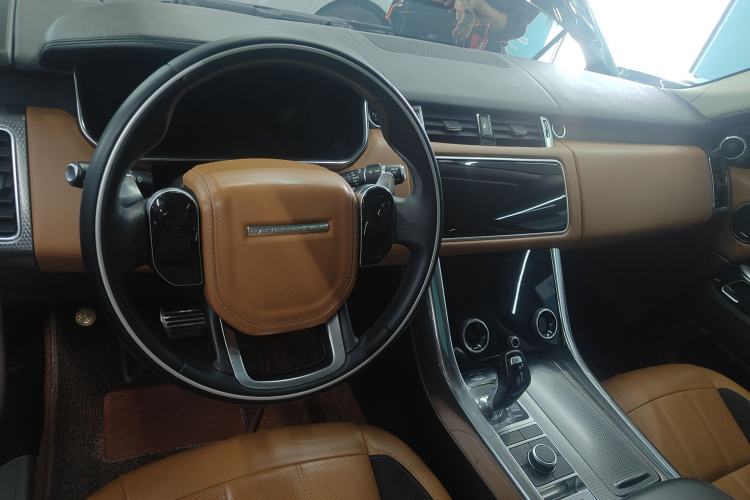 Used Land Rover Range Sport 2018 3.0 SC V6 HSE DYNAMIC Interior 5