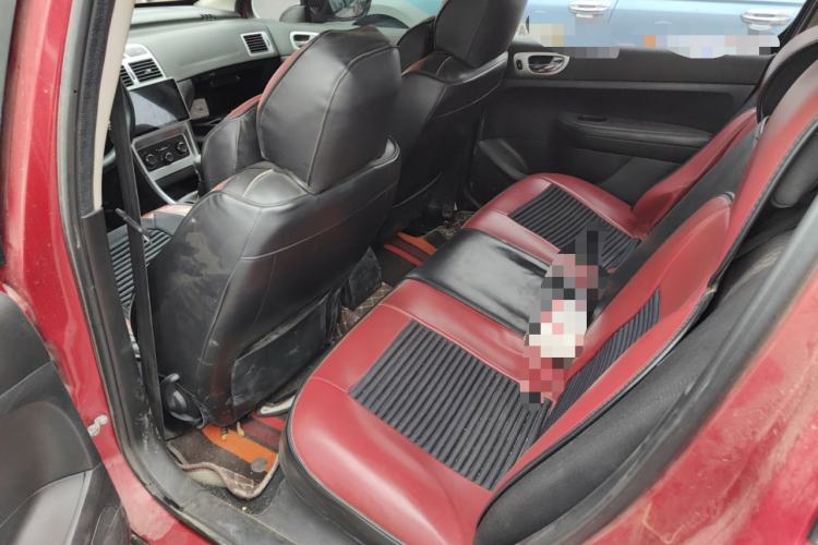 Used Peugeot 307 2013 Hatchback 1.6L Manual Comfort Edition
