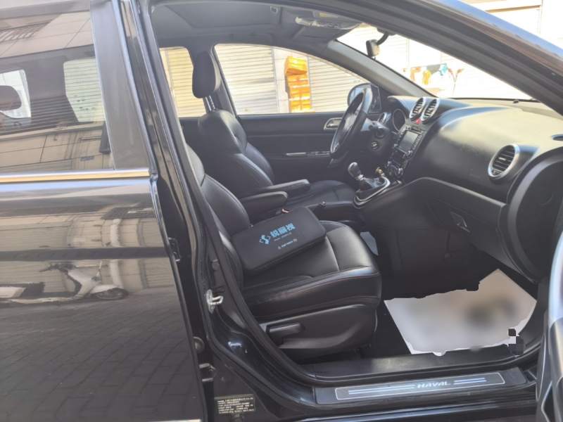 Used Haval H6 2014 Upgraded Model 1.5T Manual Two-Wheel Drive Elite Version — 24