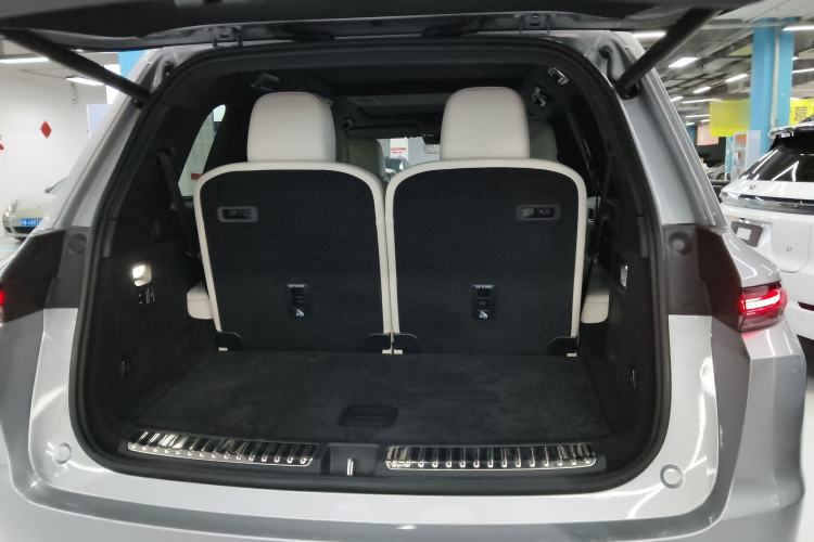 Used Li Auto L9 2025 Ultra Smart Refreshed Edition
