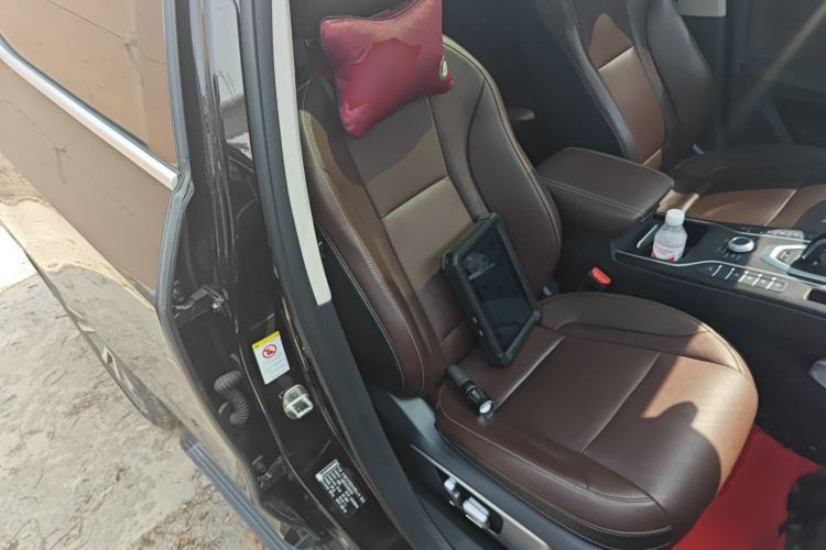 Used Wey VV6 2020 2.0T Two-Wheel Drive Smart Enjoyment+
