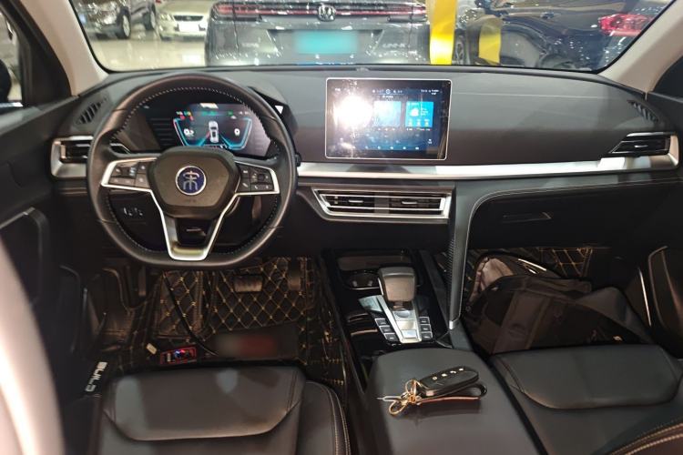 Used BYD Song Pro 2019 1.5T Automatic Luxury Model Center Console